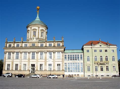 Das Alte Rathaus in Potsdam: Ein architektonisches Juwel mit einer faszinierenden Geschichte!