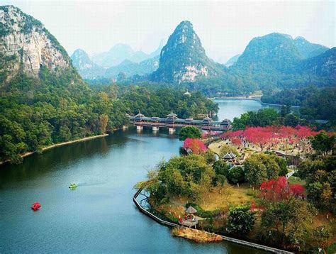 Die Lotus-Landschaft von Liuzhou - Eine Oase der Ruhe und Inspiration für die Seele!