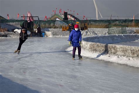  Der Songhua-See – Ein Paradies zum Eislaufen und Schneemannbauen!